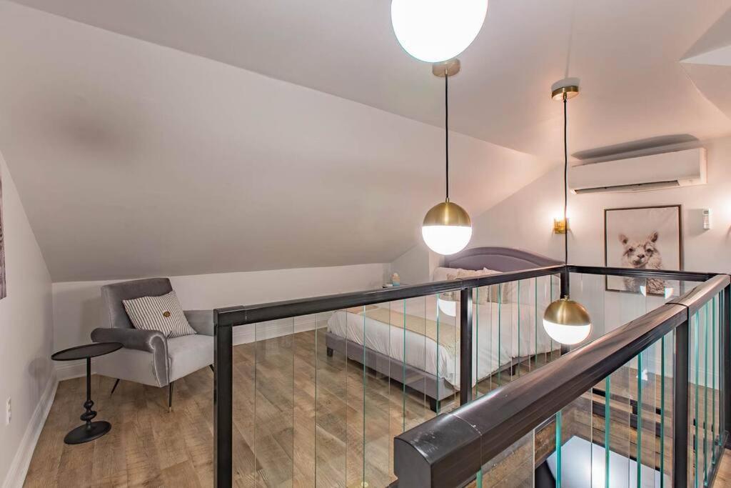 King Bed / Free Parking / Bbq / Fire Pit / Arcade Holiday home