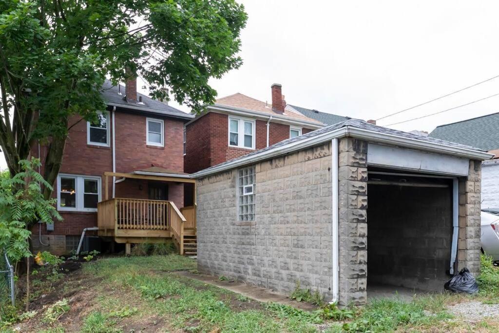 Craftsmen Charmer With Easy & Airport Access Pittsburgh