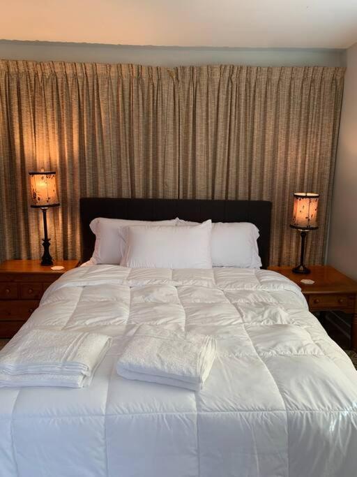 Updated & Comfy With Parking Easy Access * Pittsburgh