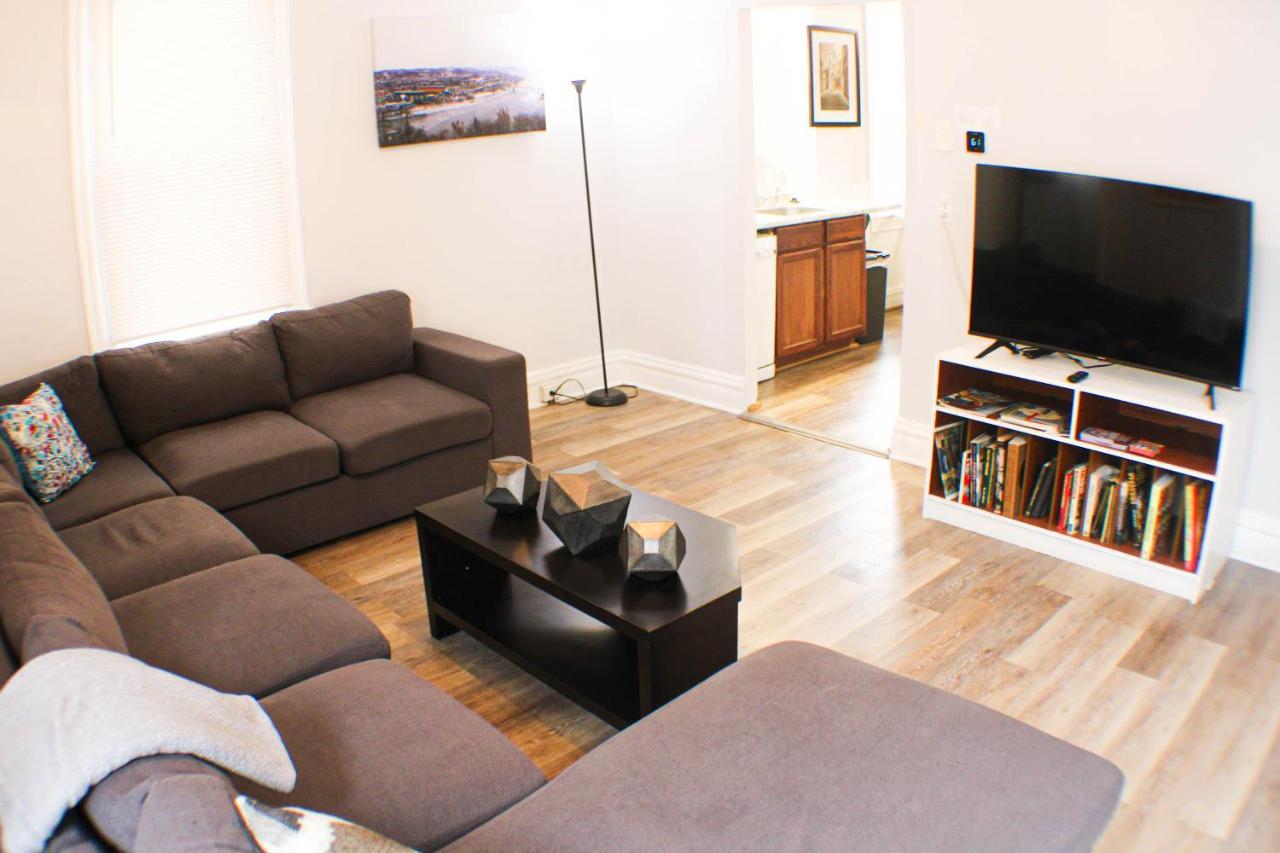 2 Bedroom - Off Street Parking - Amazing View Nearby Apartment