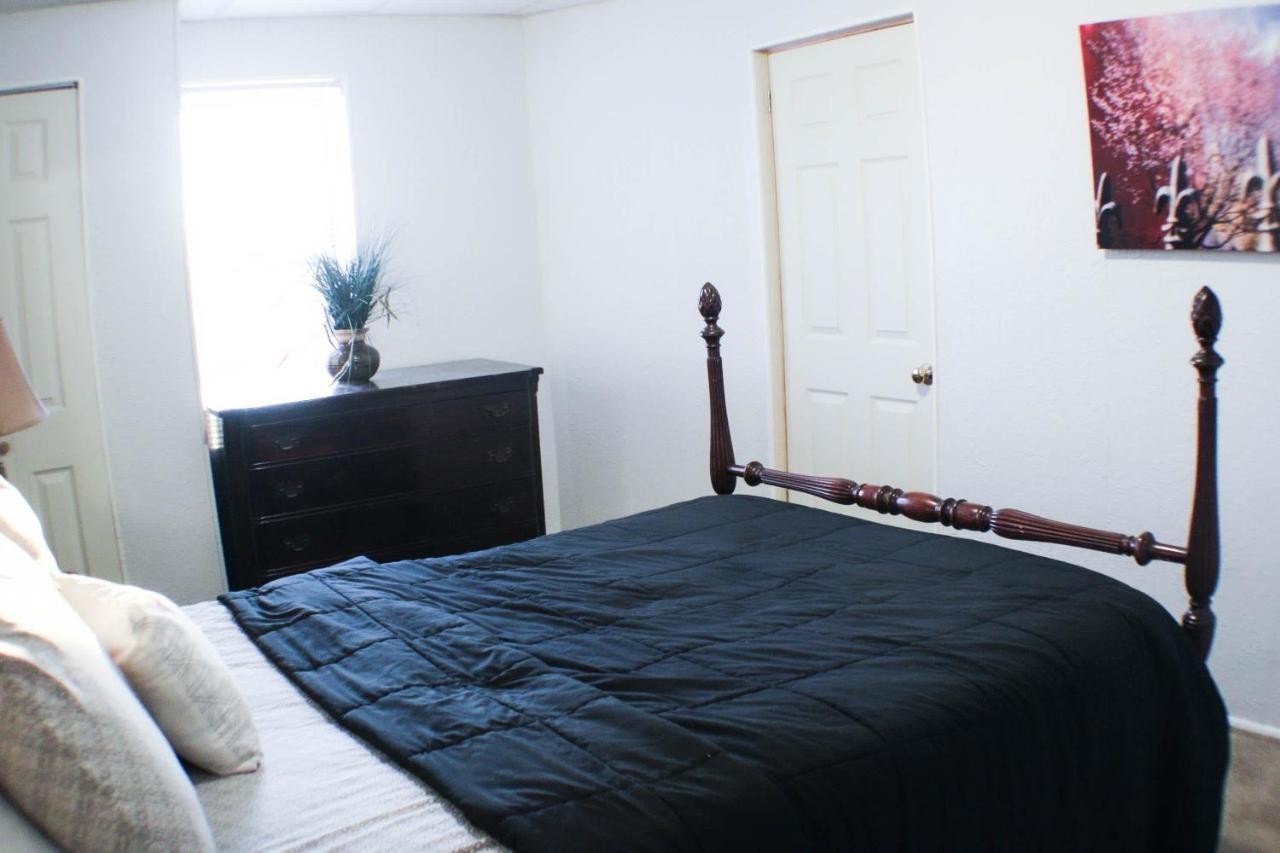 California Ave - 2 Bedroom - Away From Home! * Pittsburgh
