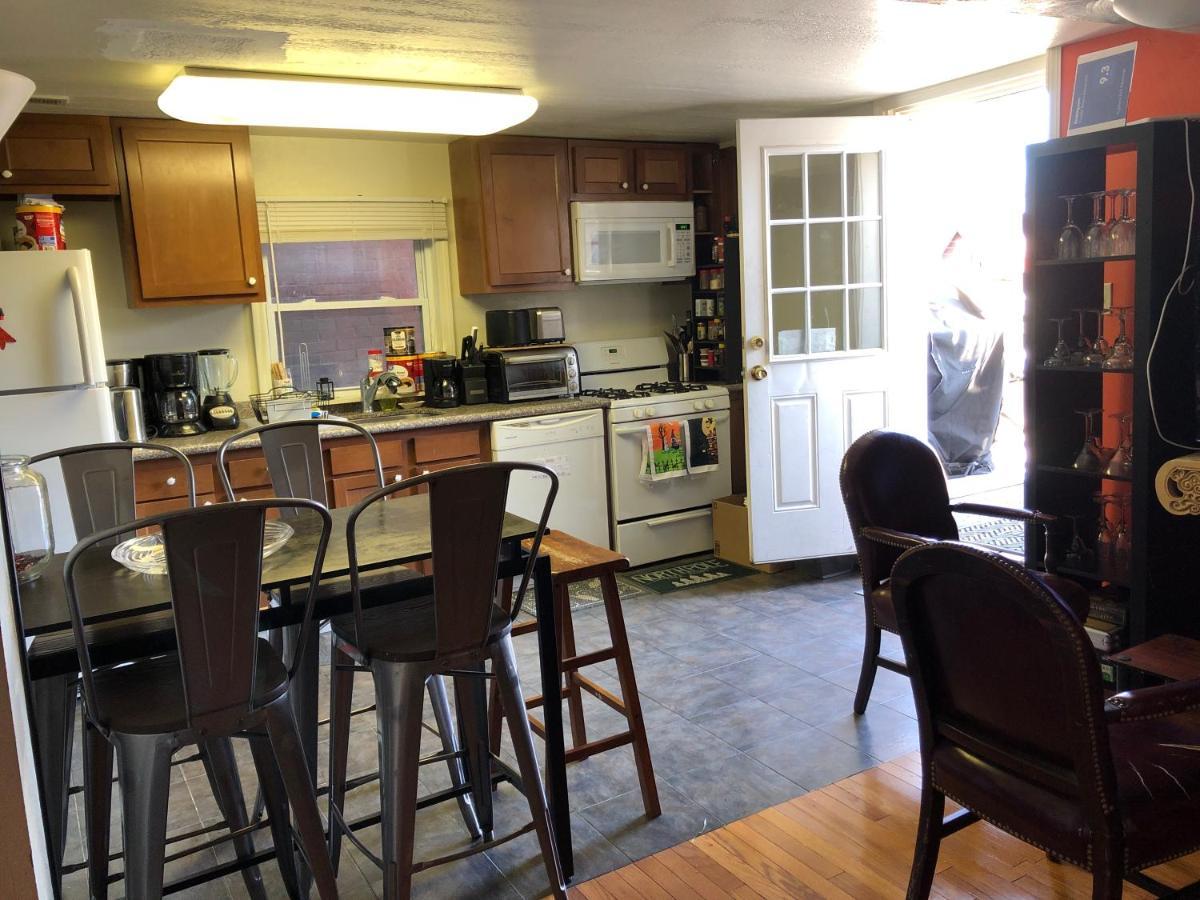 Guest house Highland Park *