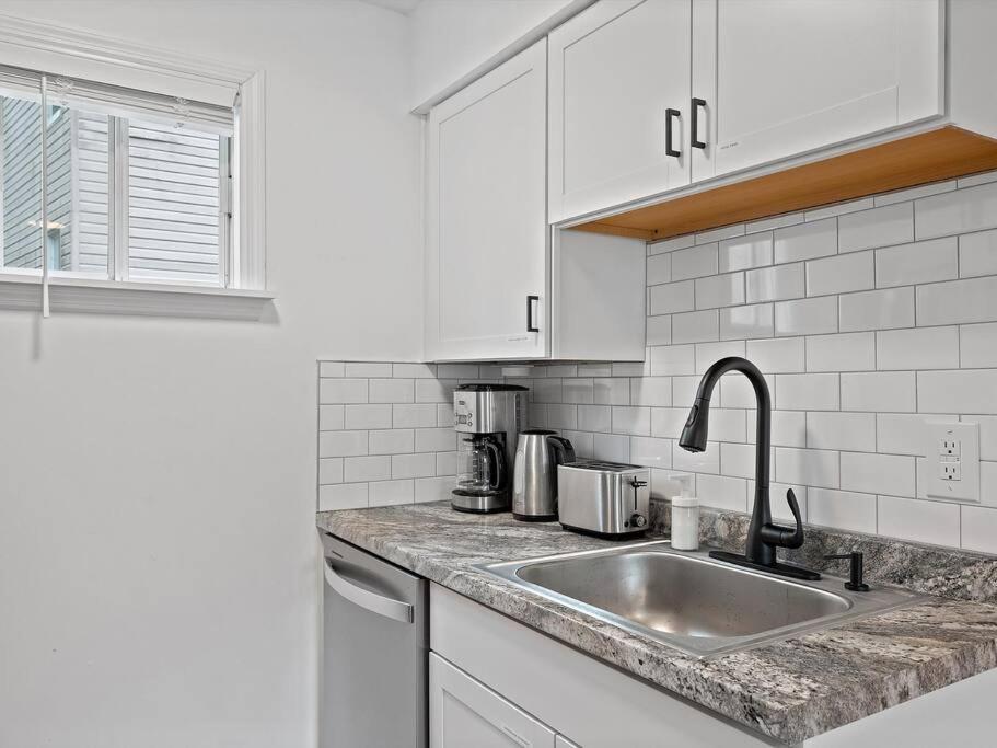 Apartment Bright, Quiet And Modern 1bdr In Millvale, Lawrenceville *