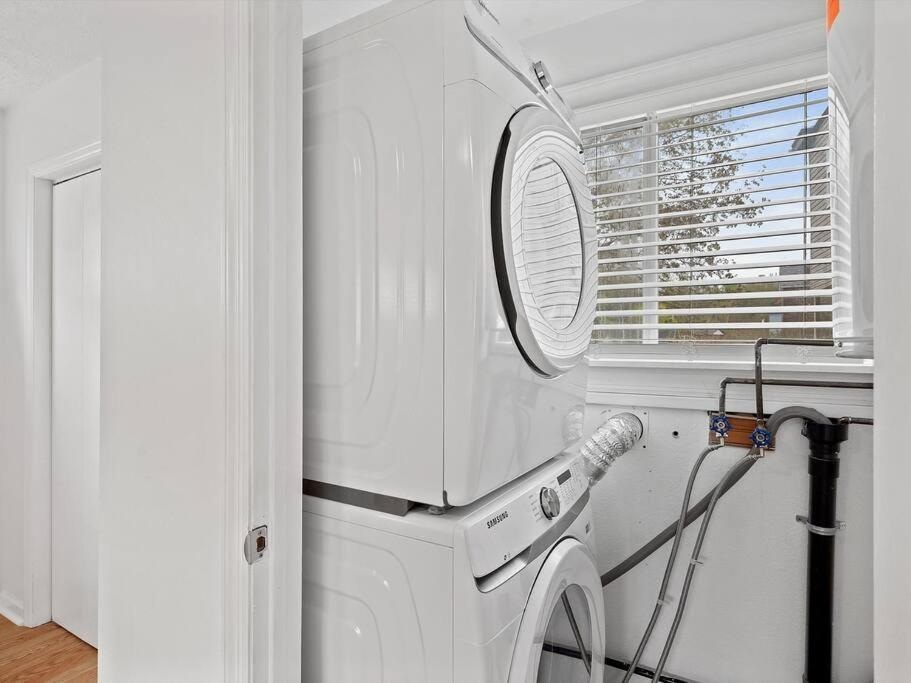 Bright, Quiet And Modern 1bdr In Millvale, Lawrenceville *