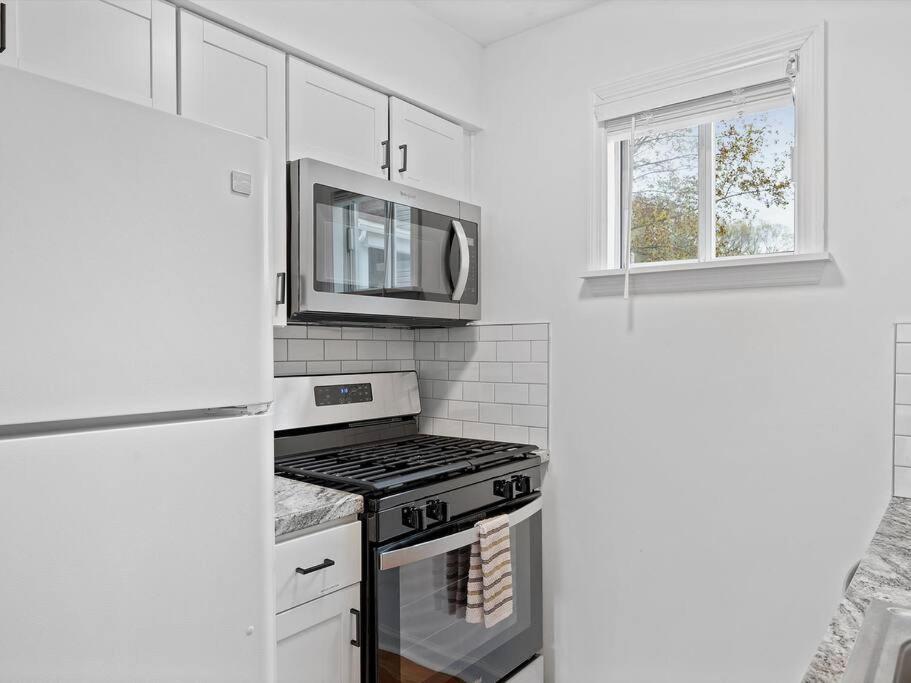 Apartment Bright, Quiet And Modern 1bdr In Millvale, Lawrenceville *