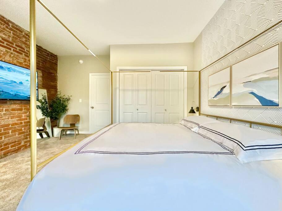 The Heinz North Shore By Luxe Pgh Apartment Pittsburgh