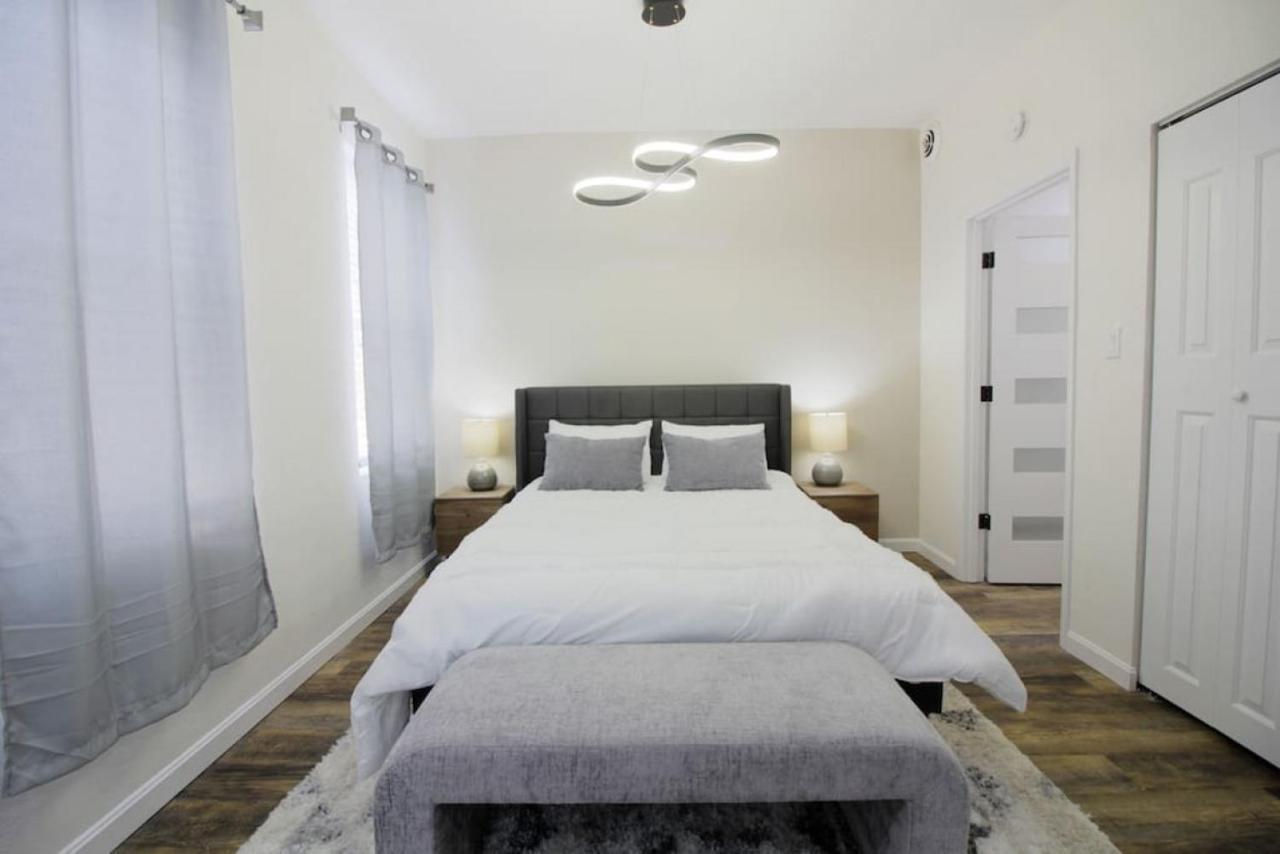 Butler House Penthouse 3br Fireplace Apartment