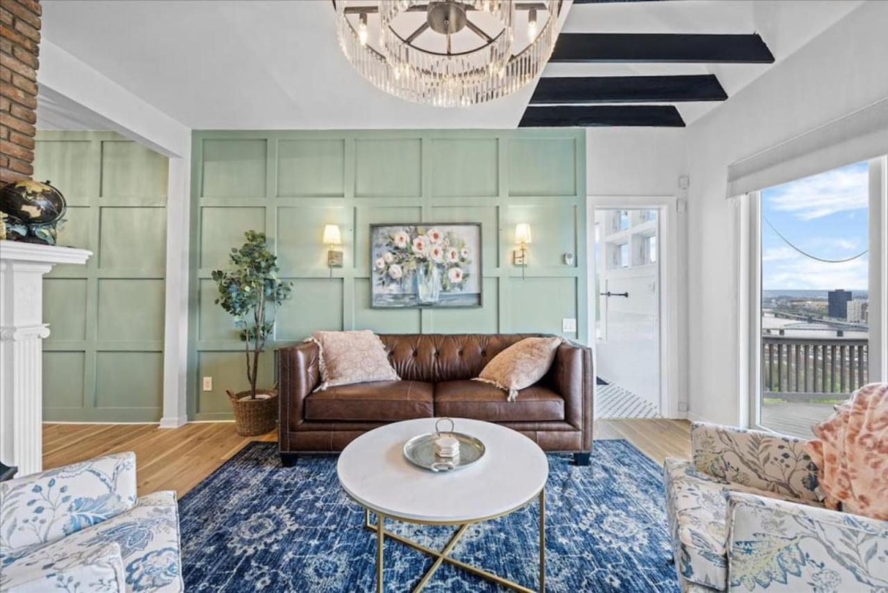 Ferienhaus Stunning Views From Stylish 3-bedroom