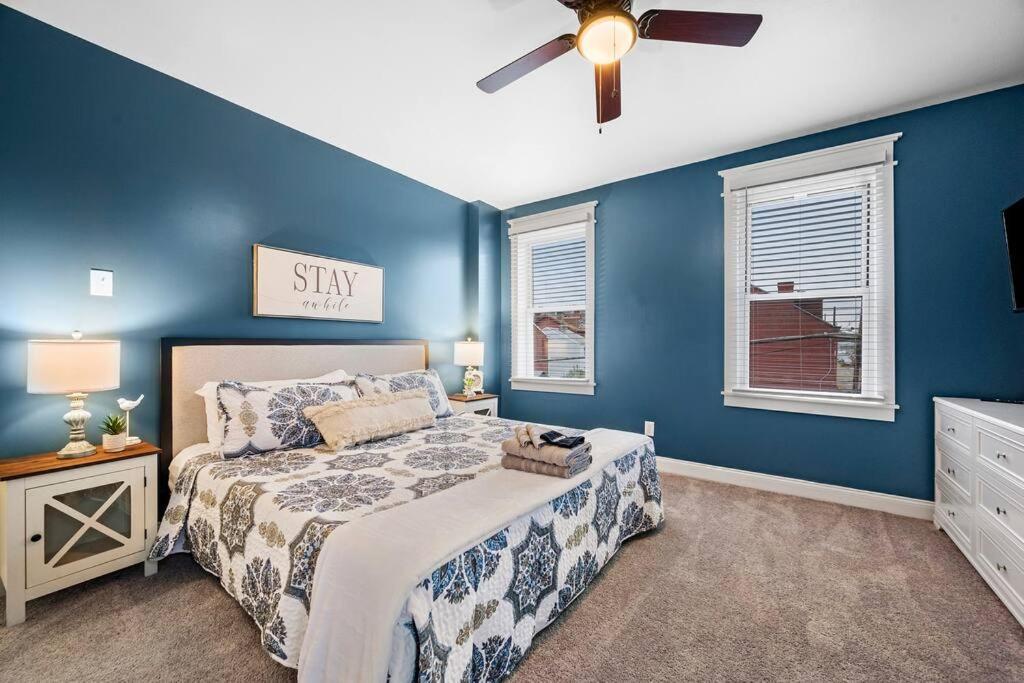 New! High-end Manchester W/ A Hot Tub Holiday home Pittsburgh