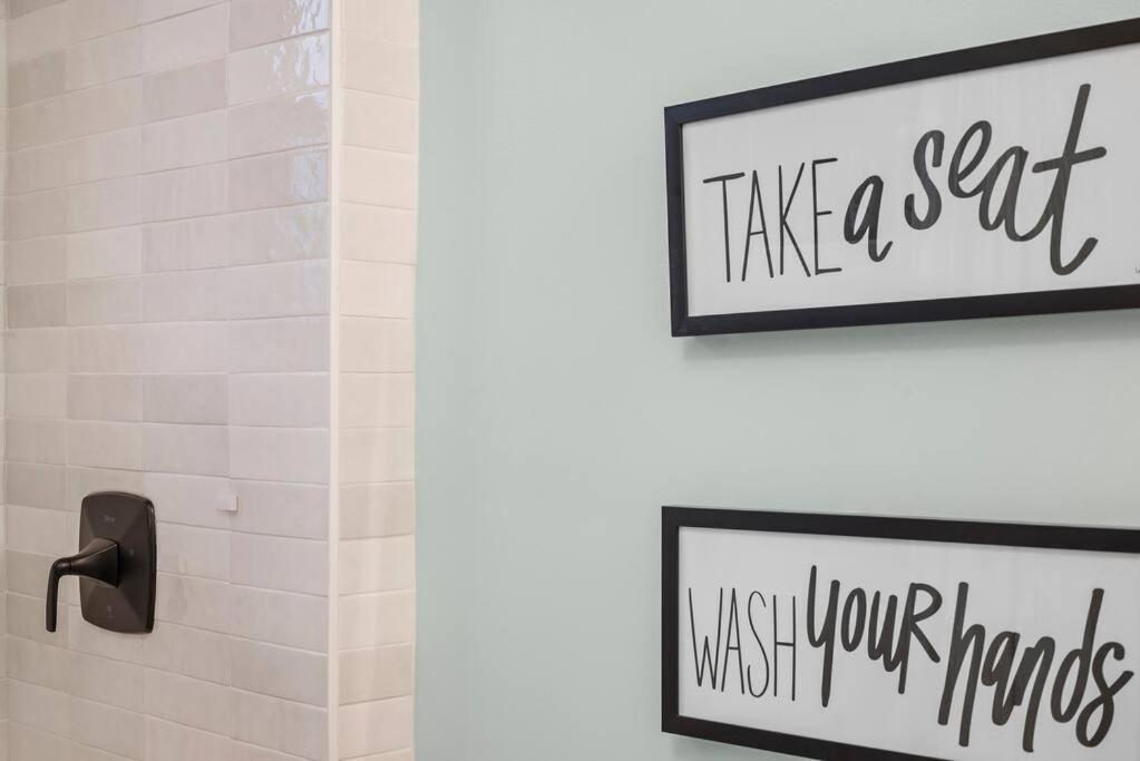 New! High-end Manchester W/ A Hot Tub Pittsburgh