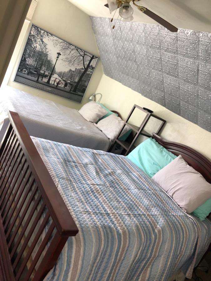 Guest house Highland Park *