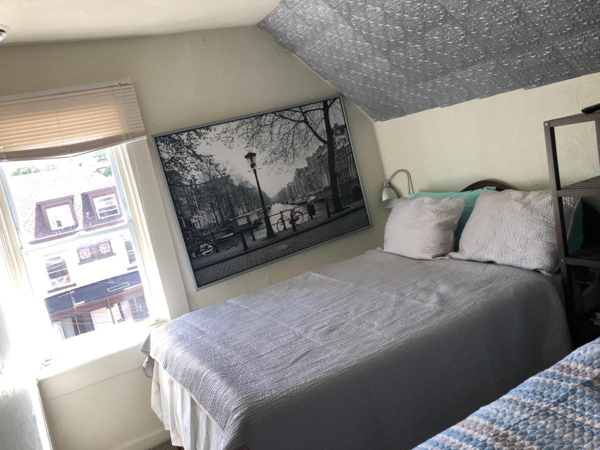 Guest house Highland Park