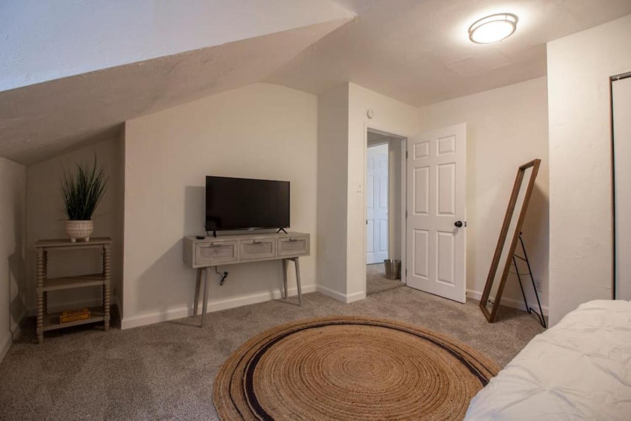 Butler House Penthouse 3br Fireplace Apartment *