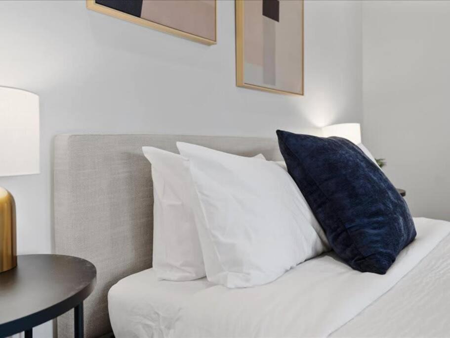 Cozysuites Dream 1br, Ppg Paints Arena, Pitts Apartment Pittsburgh