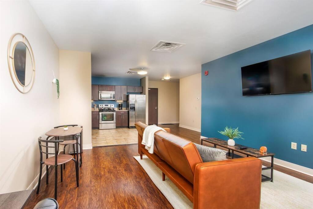 Sweeping Stadium Views Wonderfully Located 24-7 Parking Gym Lounge