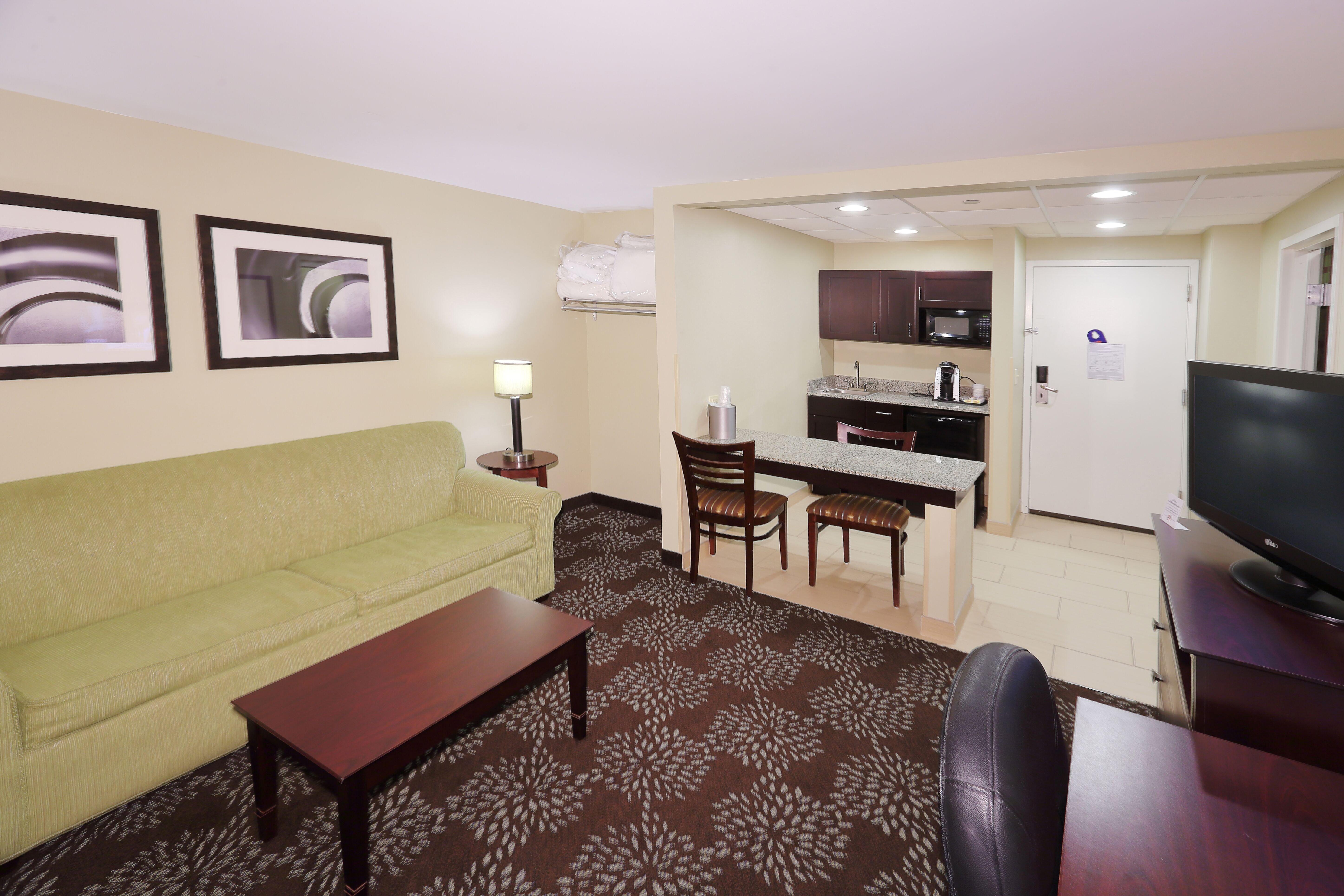 Express West - Greentree, An Ihg