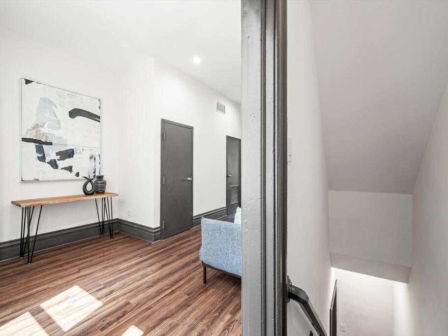Luxury And Stylish 2bedroom On Carson, South Flats, *