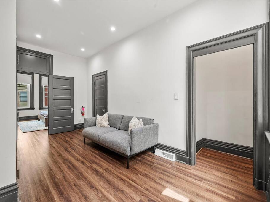 Luxury And Stylish 2bedroom On Carson, South Flats, * Pittsburgh