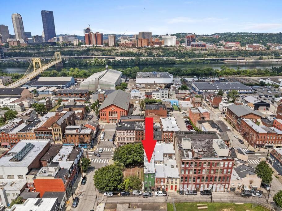 Luxury And Stylish 2bedroom On Carson, South Flats, Pittsburgh