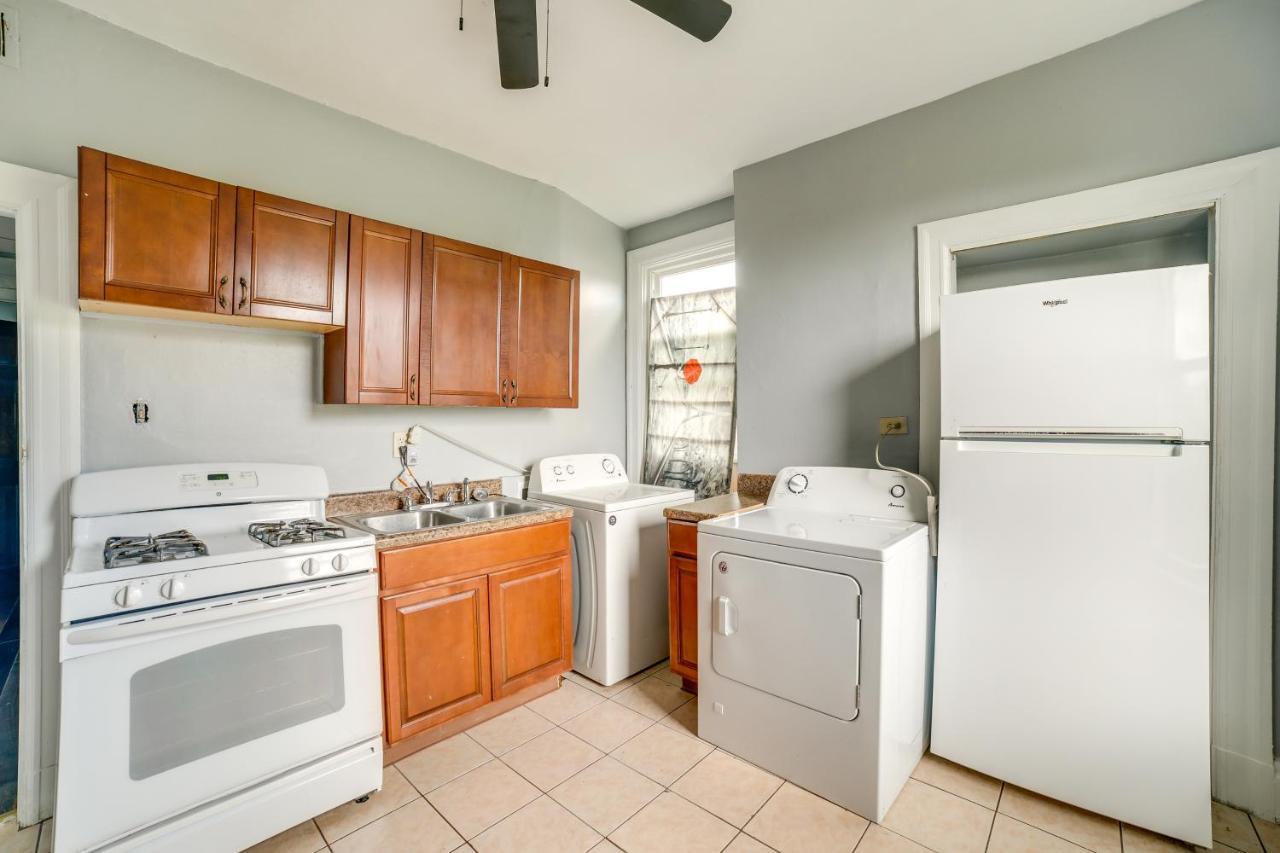Apartment Vacation About 6 Mi To Downtown!