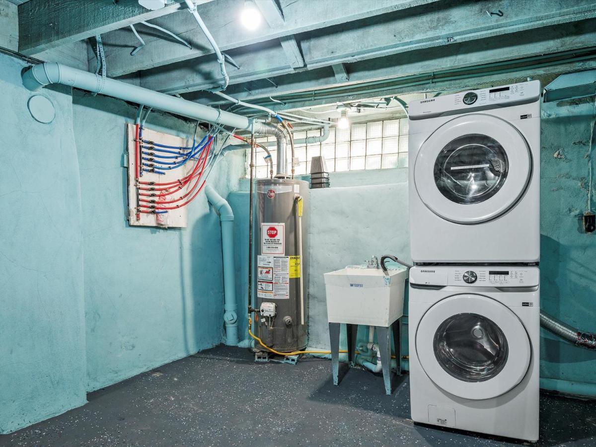Homestay Oakland/university @e Stylish And Private Bedroom With Shared Bathroom *