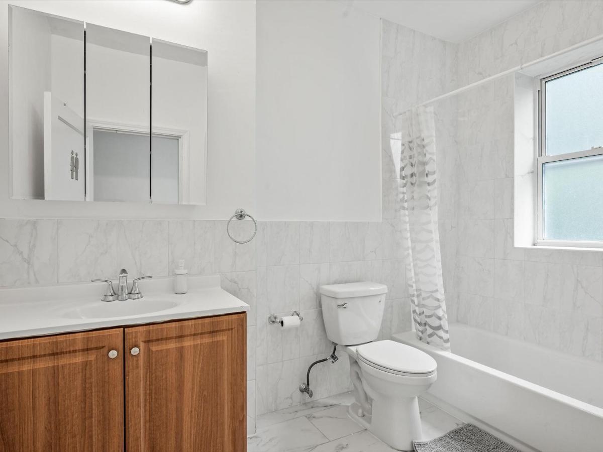 Oakland/university @e Stylish And Private Bedroom With Shared Bathroom Homestay Pittsburgh