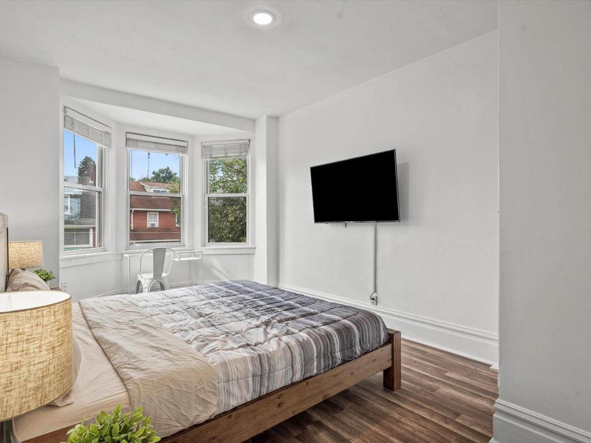 Oakland/university @e Stylish And Private Bedroom With Shared Bathroom Pittsburgh