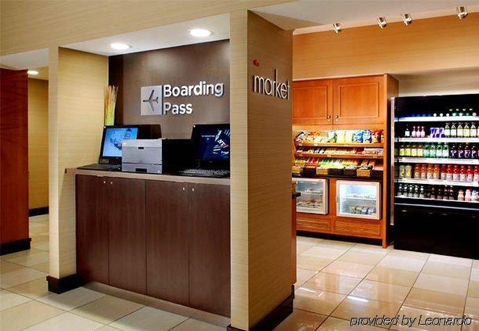 Courtyard By Marriott Downtown 4*