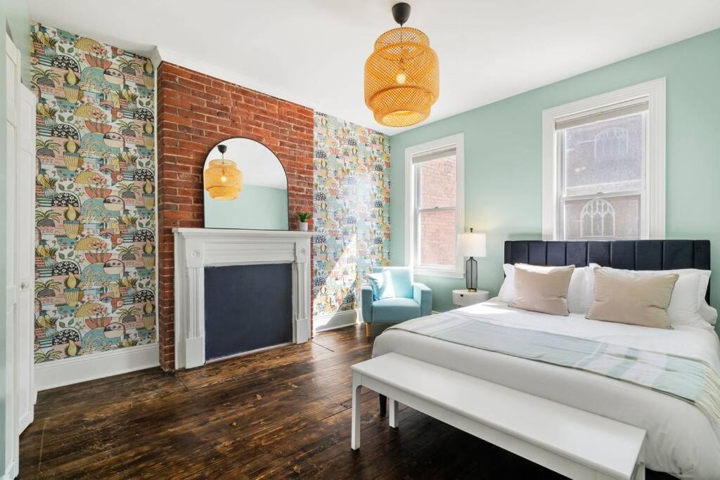 6min To Zoo L A Block From Butler St Holiday home
