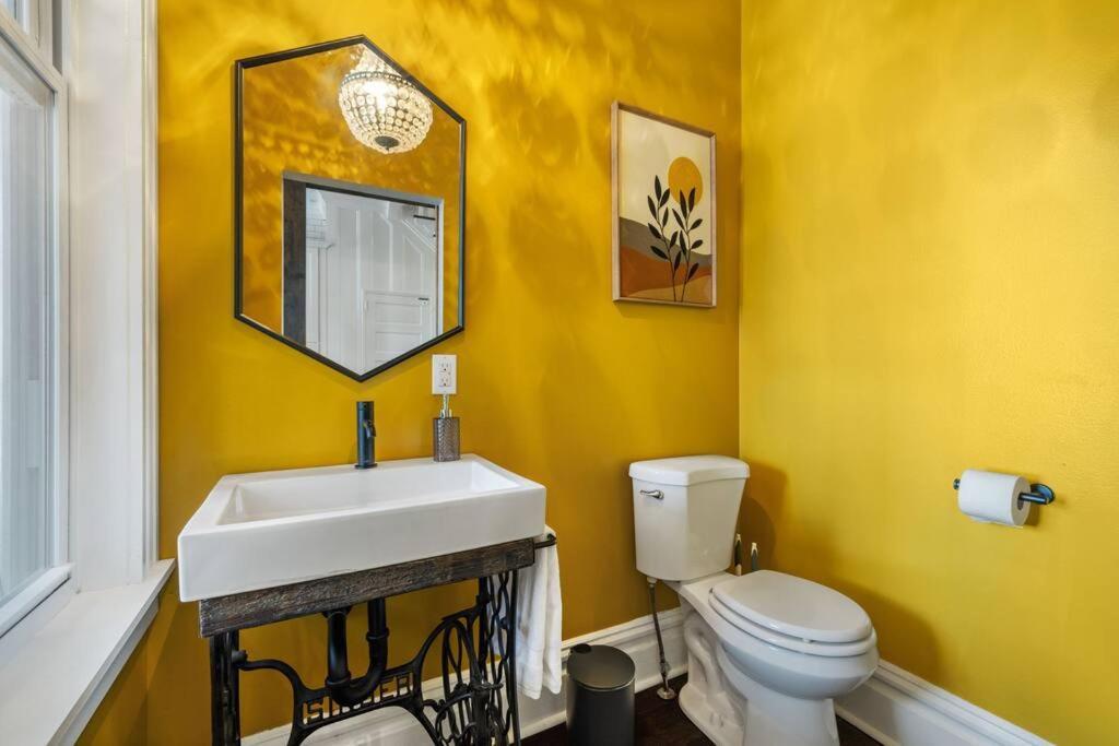 Holiday home 6min To Zoo L A Block From Butler St Pittsburgh