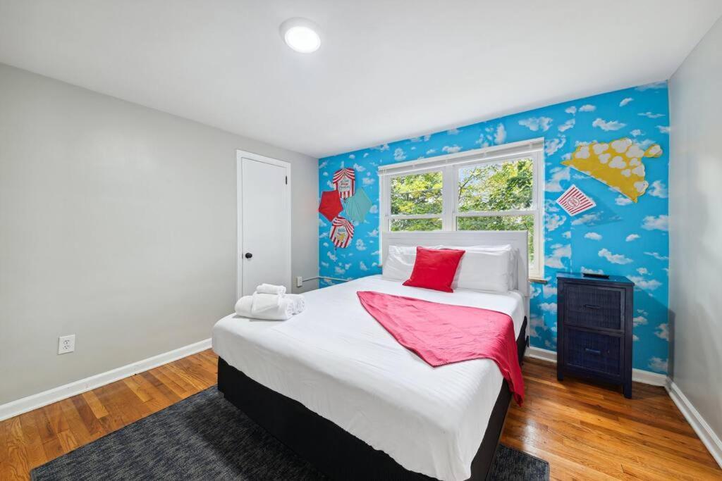 Apartamento The Carnival 'fun For All' Near Butler Street. Free Parking. 12 Mins Steelers Stadium/pnc Park