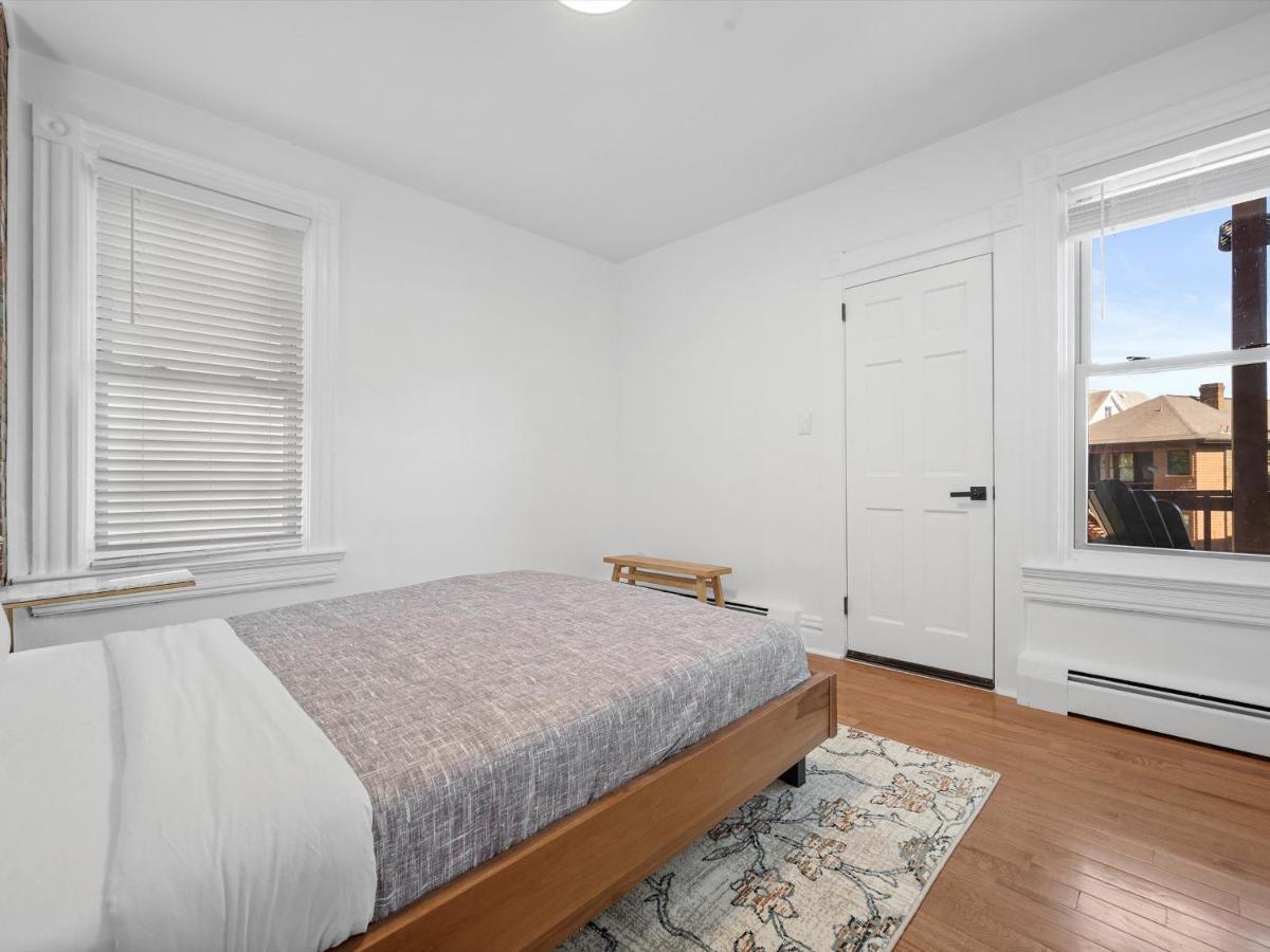 Shadyside, Pittsburgh, Modern And Cozy 1 Bedroom Unit3 With Free Parking Apartment