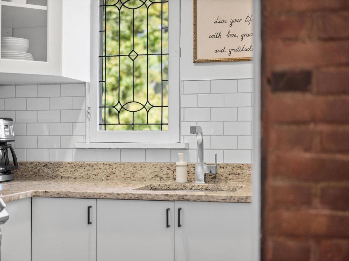 Apartment Shadyside, Pittsburgh, Modern And Cozy 1 Bedroom Unit3 With Free Parking Pittsburgh
