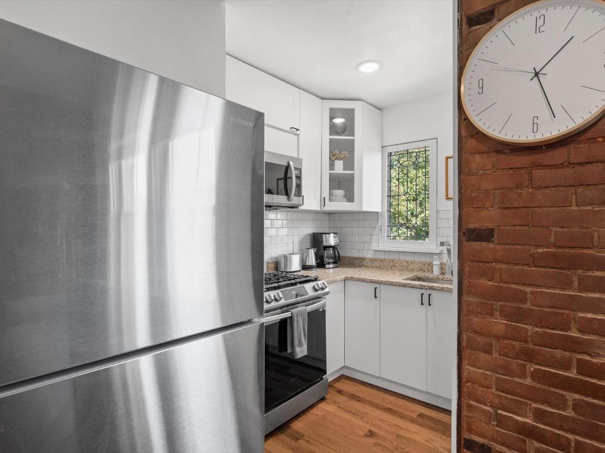 Shadyside, Pittsburgh, Modern And Cozy 1 Bedroom Unit3 With Free Parking Apartment