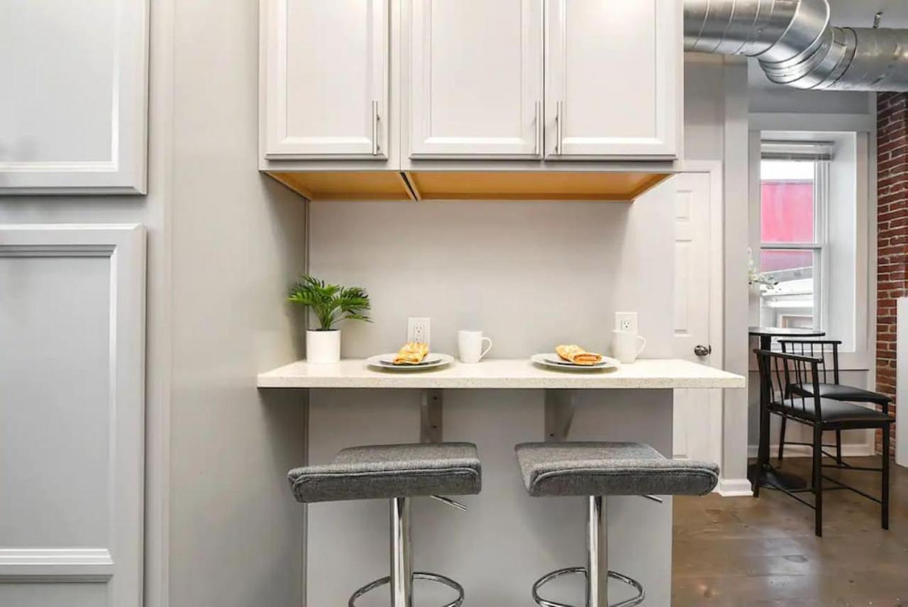 The Full - Great For Groups, 3 Separate Apts., Free Parking