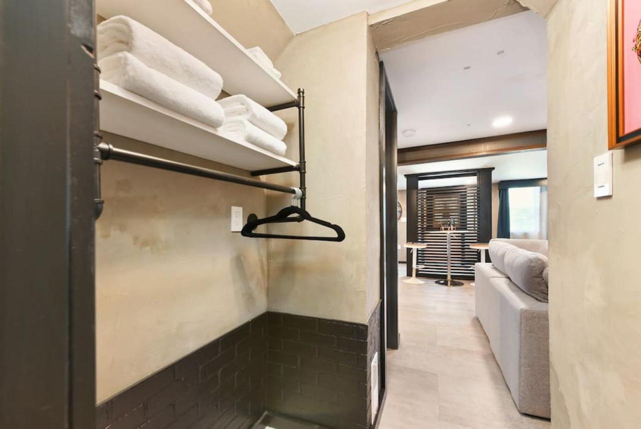 Holiday home The Ridgway - 2 Apts In 1 - Great Privacy, Beautiful Space Pittsburgh