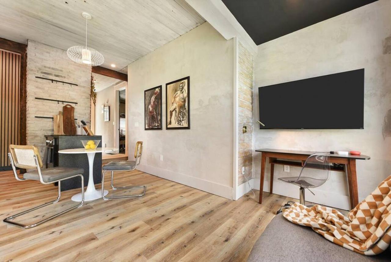 The Ridgway - 2 Apts In 1 - Great Privacy, Beautiful Space Holiday home Pittsburgh