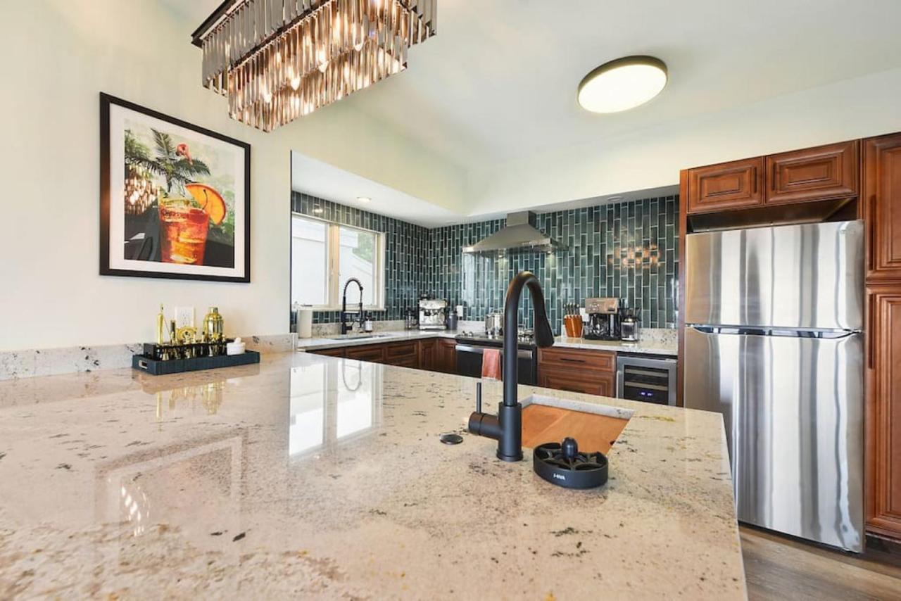 The Grandview Penthouse - Sweeping Views *