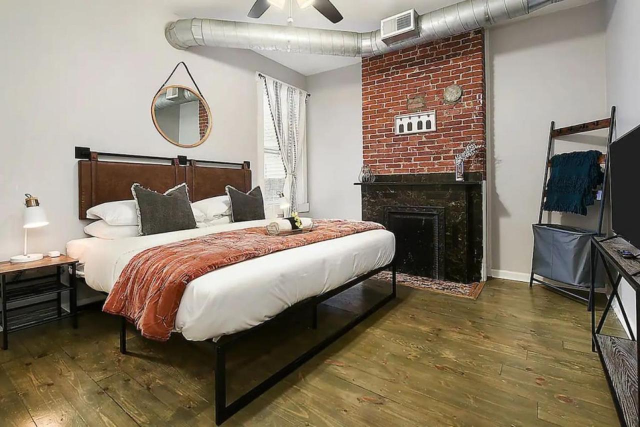 The Full - Great For Groups, 3 Separate Apts., Free Parking Holiday home Pittsburgh