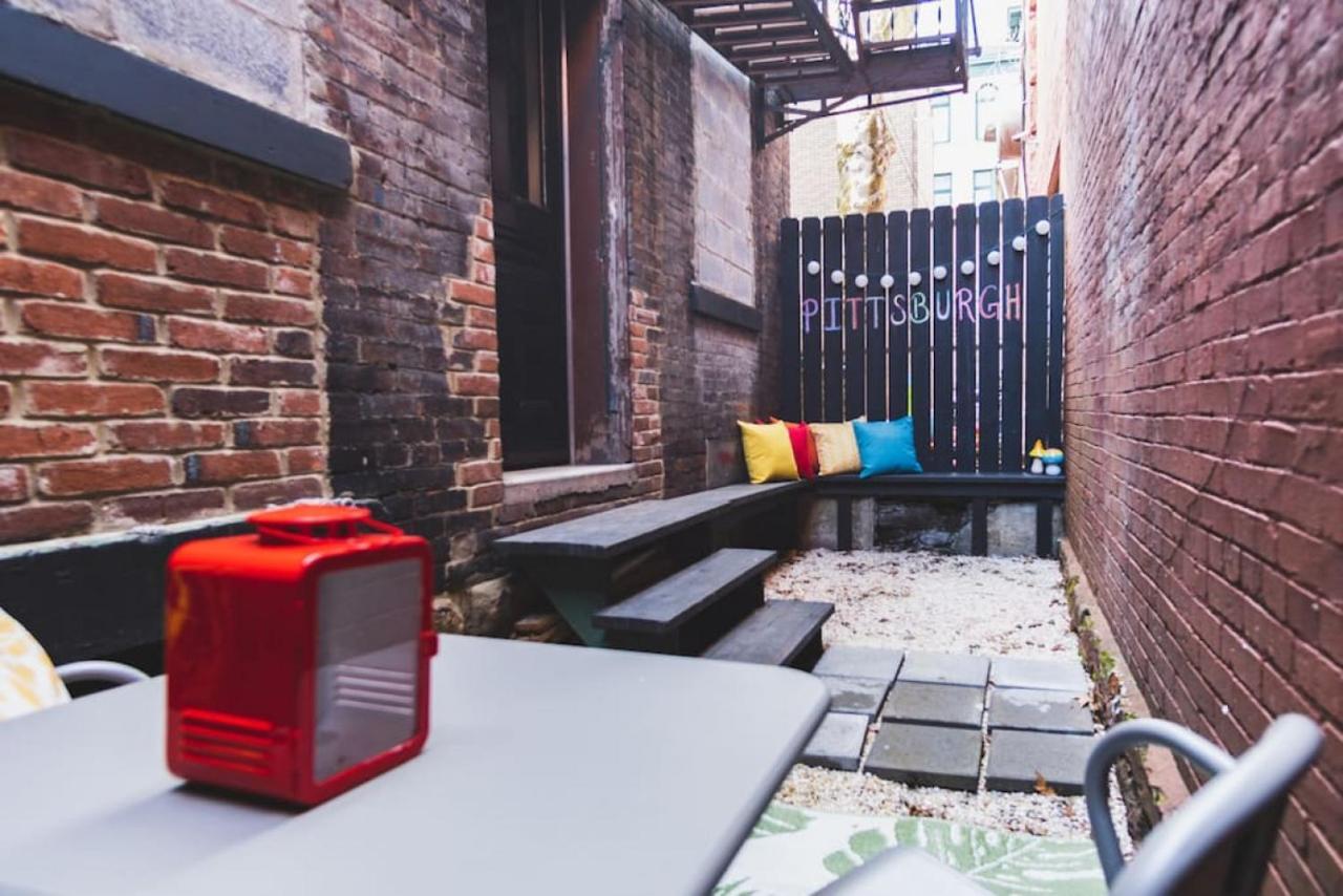 The Full - Great For Groups, 3 Separate Apts., Free Parking *