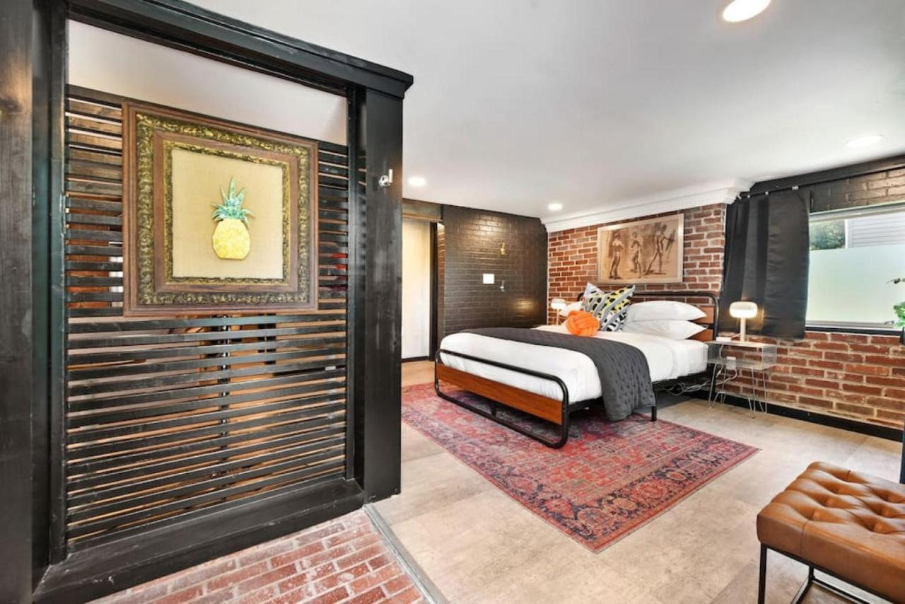 The Ridgway - 2 Apts In 1 - Great Privacy, Beautiful Space Holiday home Pittsburgh