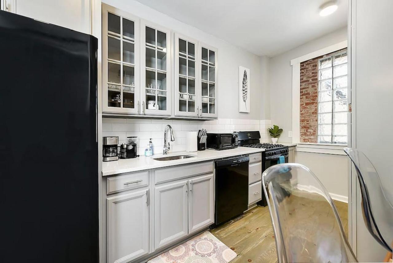 The Full - Great For Groups, 3 Separate Apts., Free Parking Holiday home Pittsburgh