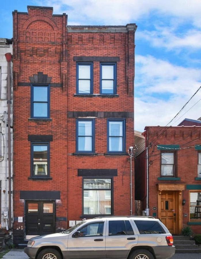 The Full - Great For Groups, 3 Separate Apts., Free Parking *