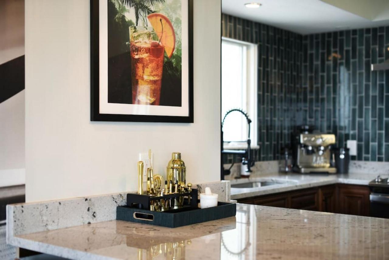 The Grandview Penthouse - Sweeping Views Apartment