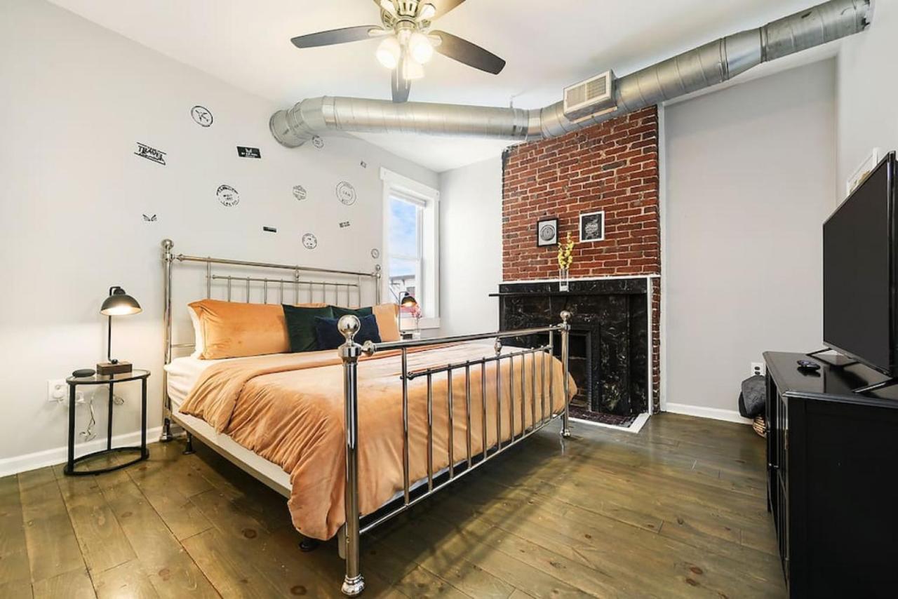 The Full - Great For Groups, 3 Separate Apts., Free Parking