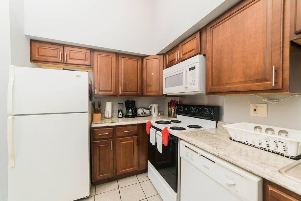 Parking - Walkable - Groupstays - Washer *
