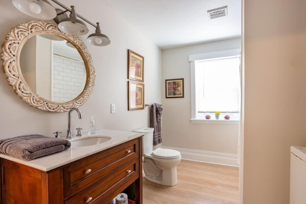 Holiday home Sophisticated Elegance In Pghs Scenic Locale *