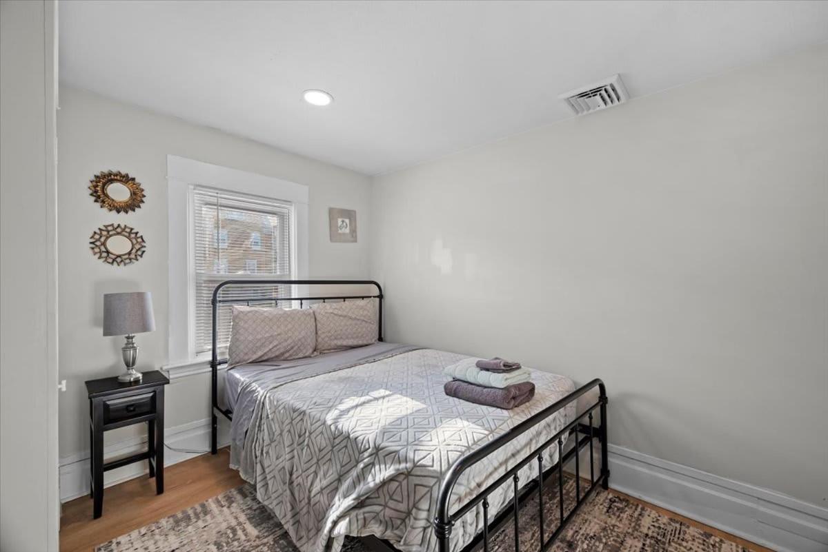 Holiday home Sophisticated Elegance In Pghs Scenic Locale
