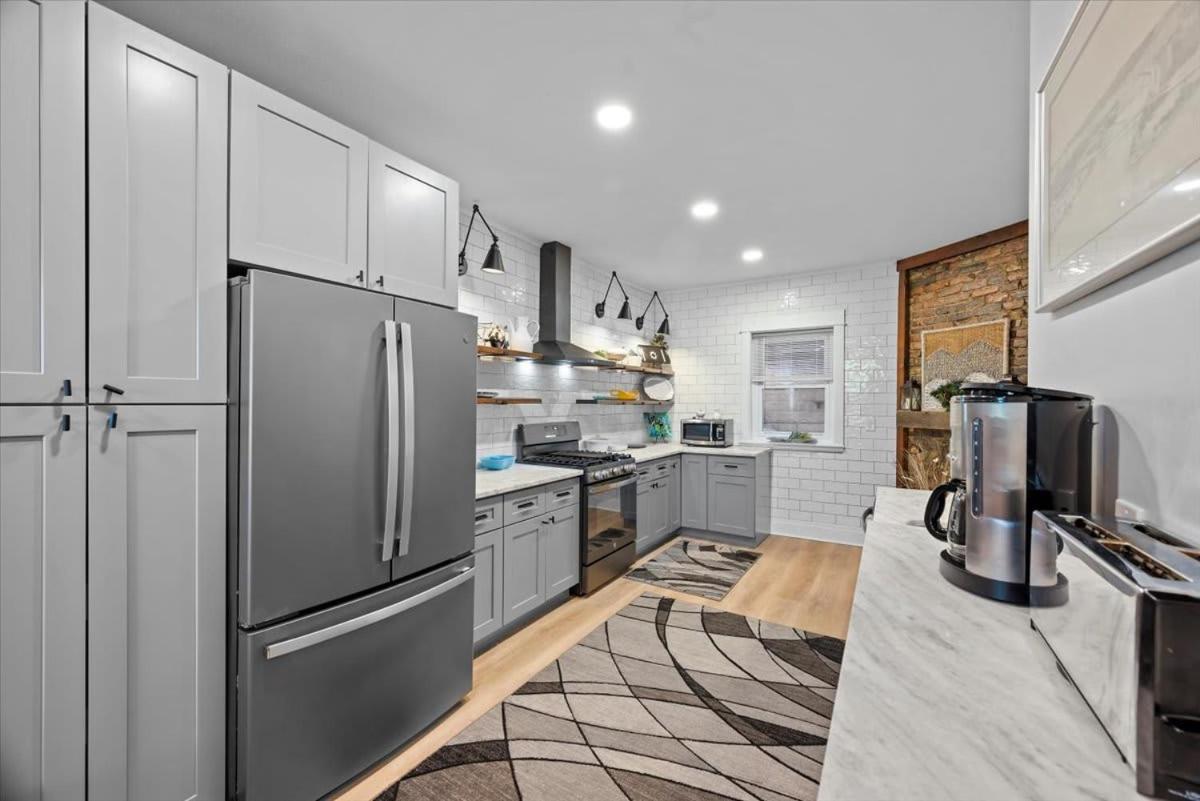 Holiday home Sophisticated Elegance In Pghs Scenic Locale