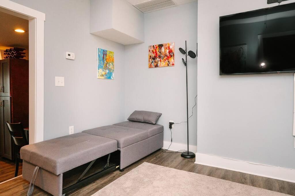 High-speed Internet - Parking - Washer & Dryer Apartment
